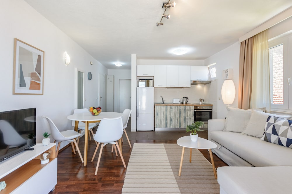 Sunset View Apartment — 5