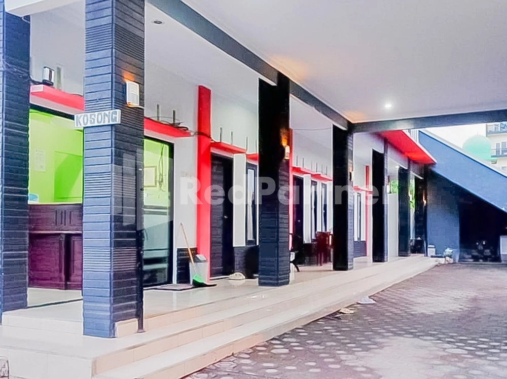 Indah Savana Hotel Mitra RedDoorz