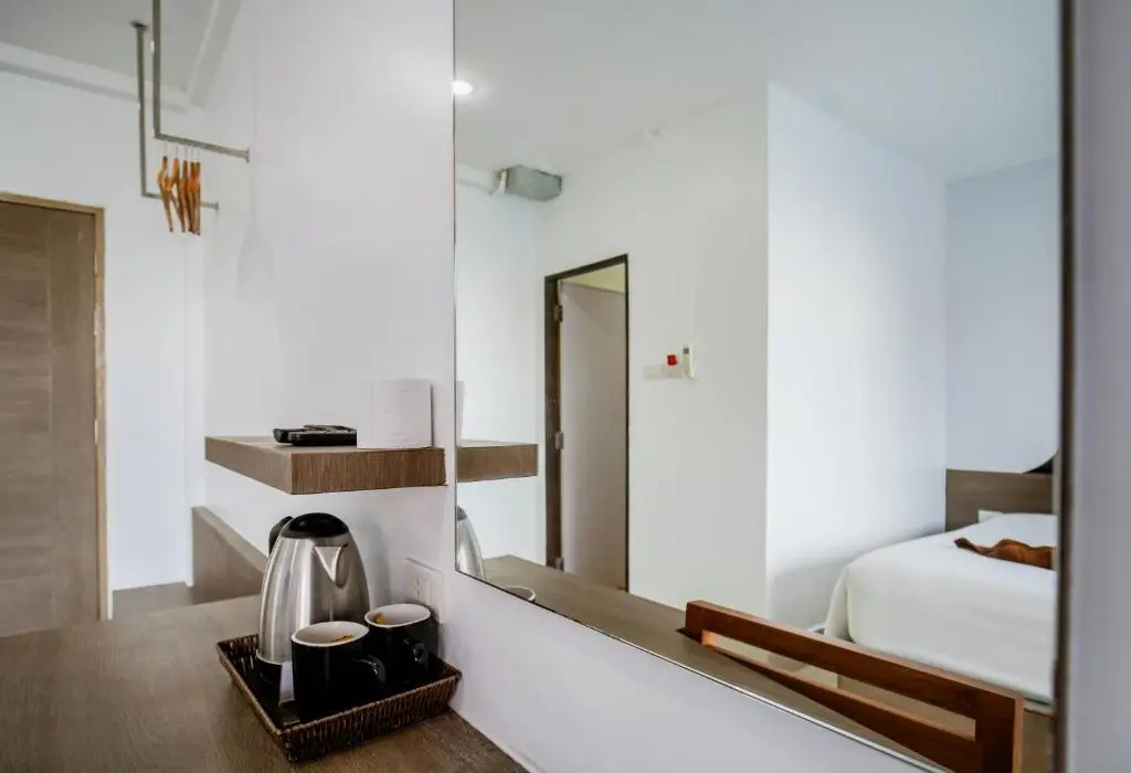 Khaleej Mass Hotel Patong - Chambres