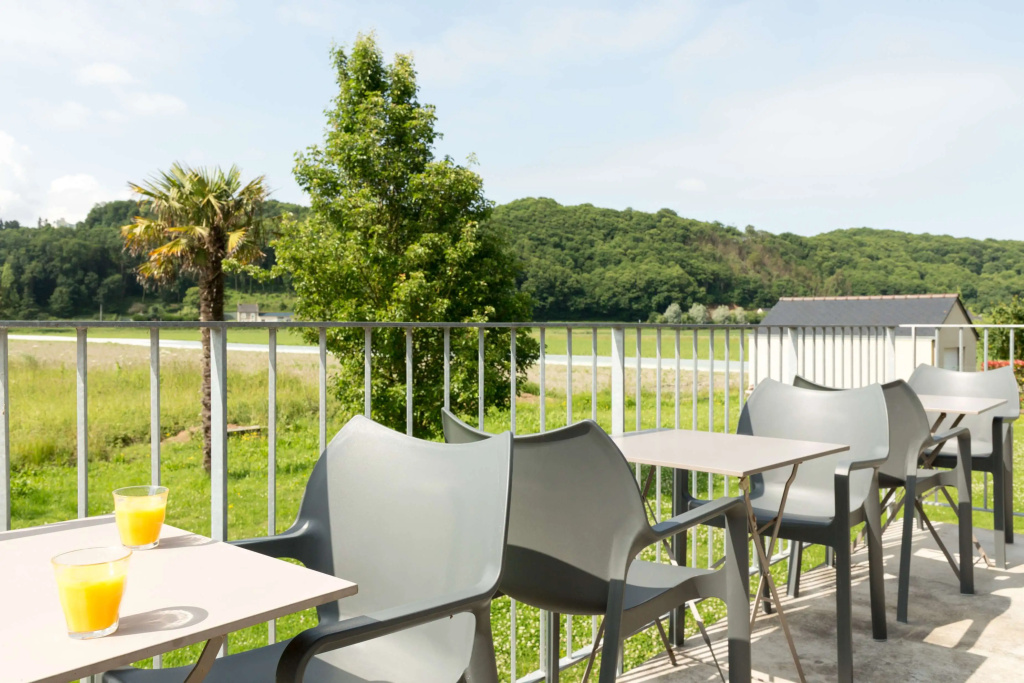 Balcony & Terrace