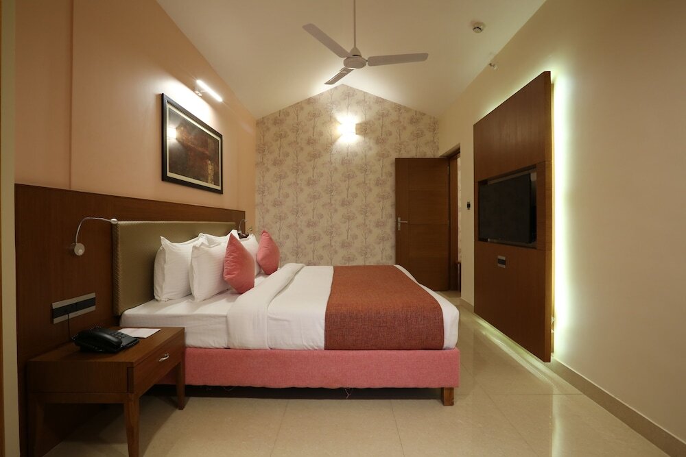 Evoke Lifestyle Candolim