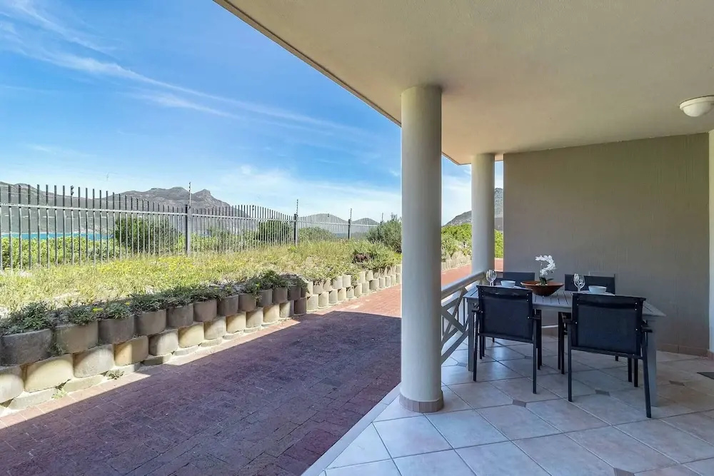 Beachfront Villa, Beach Club, Houtbay