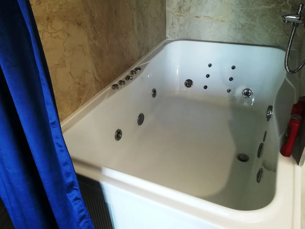 Hot Tub VIP SMART ApartHotel - фото 23