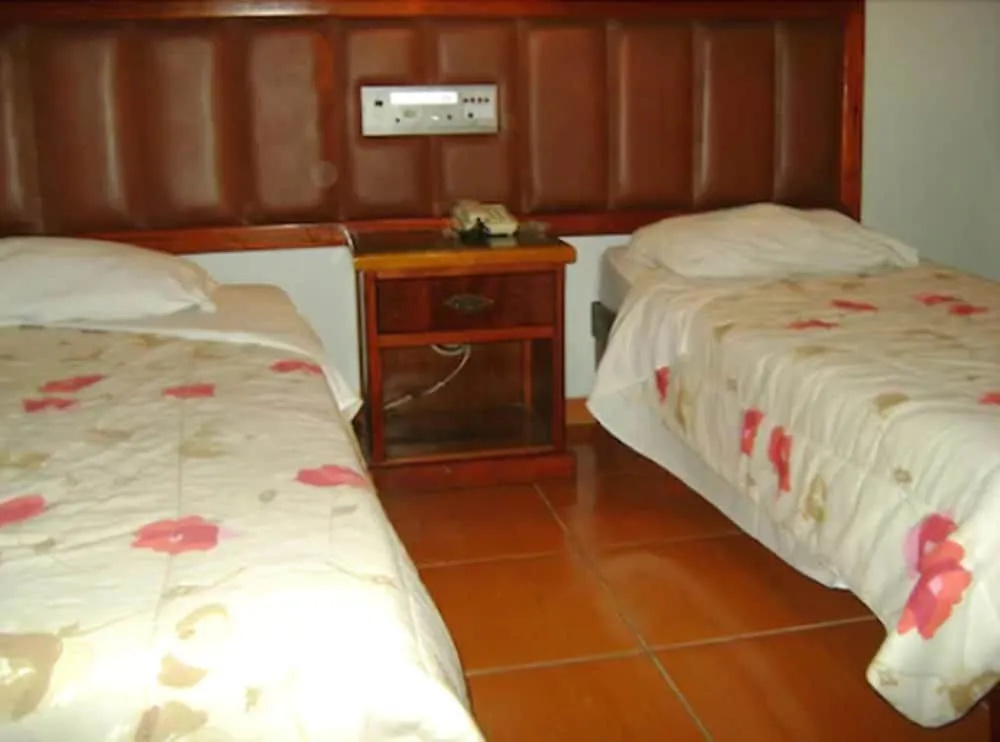 Reinales Plaza Hotel - Général