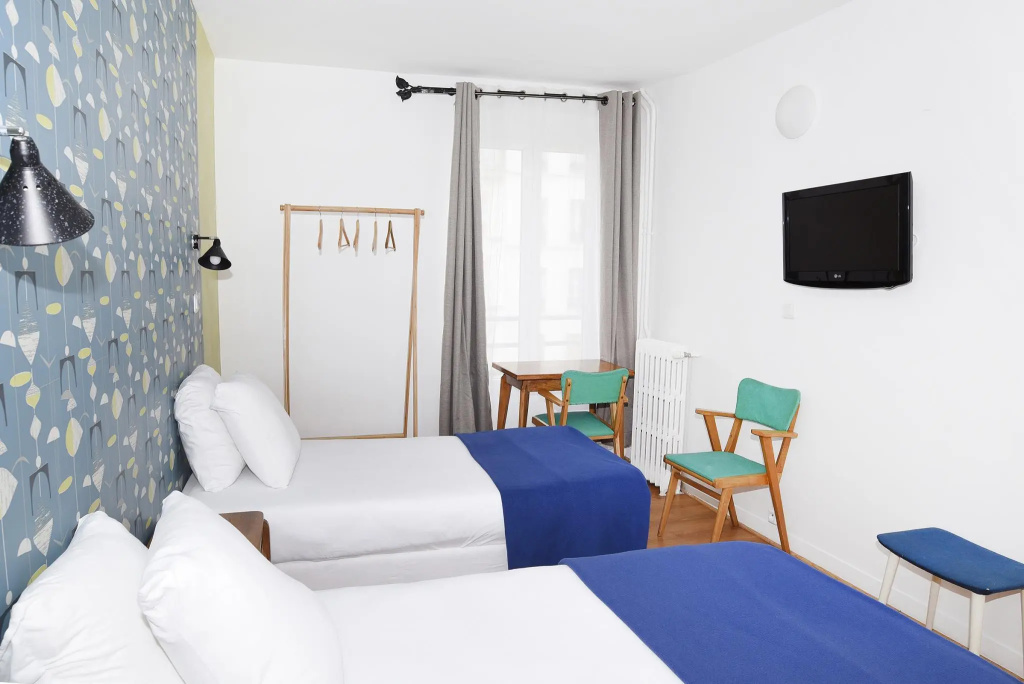 Standard Sextuple room
