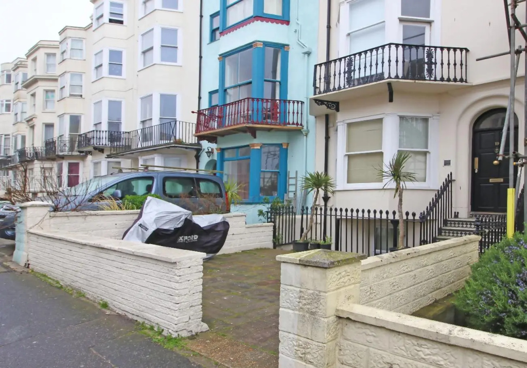 Be Beside The Seaside Apartment | By My Getaways
