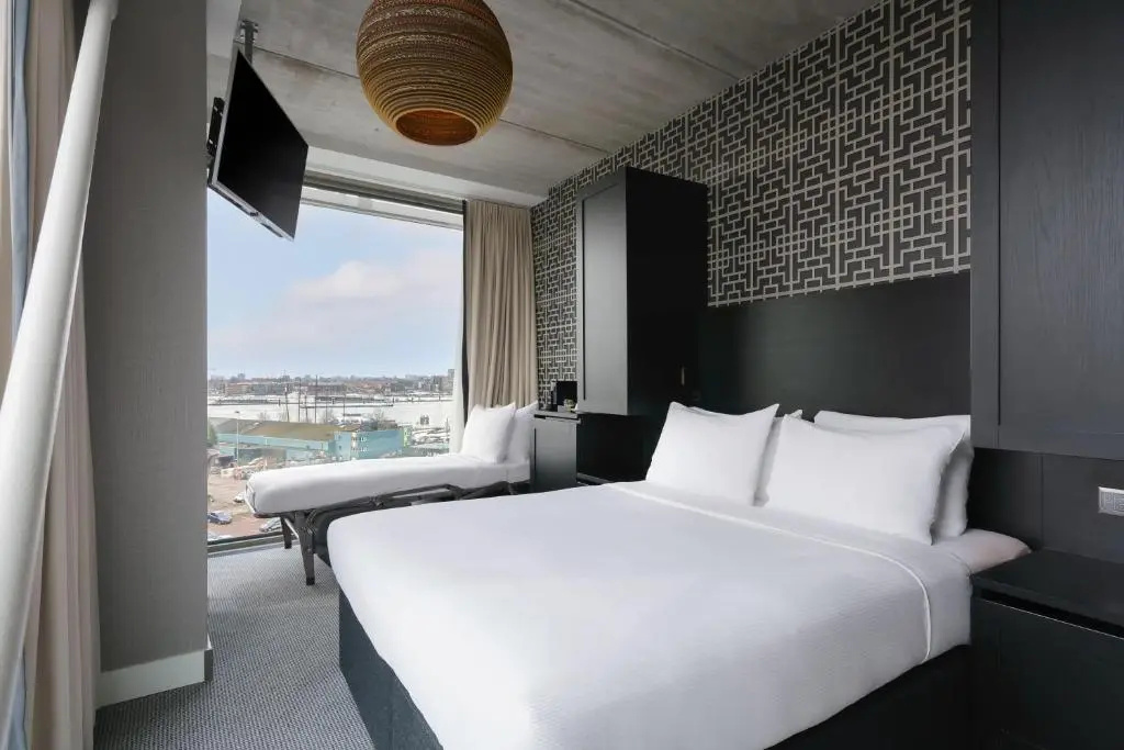 Superior Double room (full double bed)