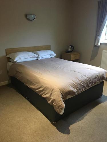 The Fitzwilliam Arms Hotel - 1