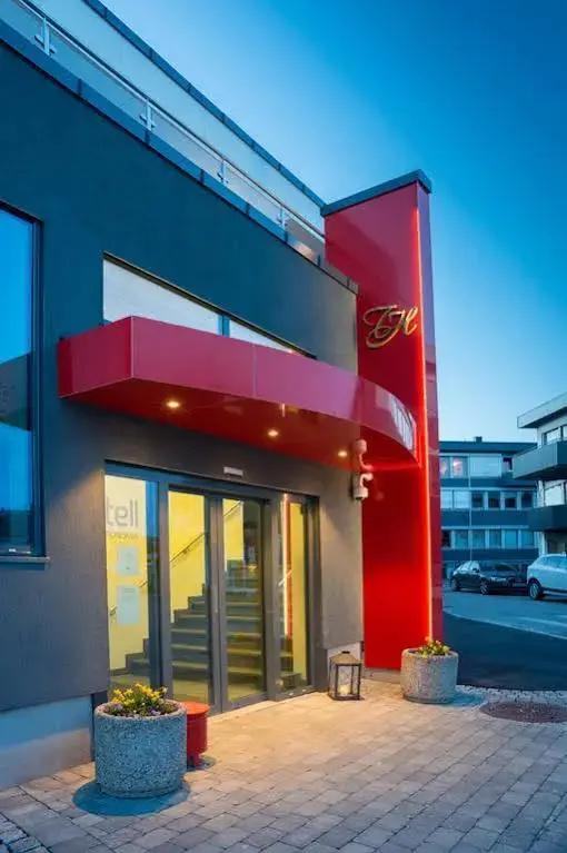 Tino's Hotel