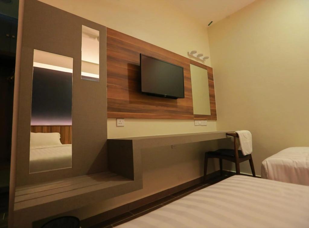 Pantai Regal Hotel - фото 45