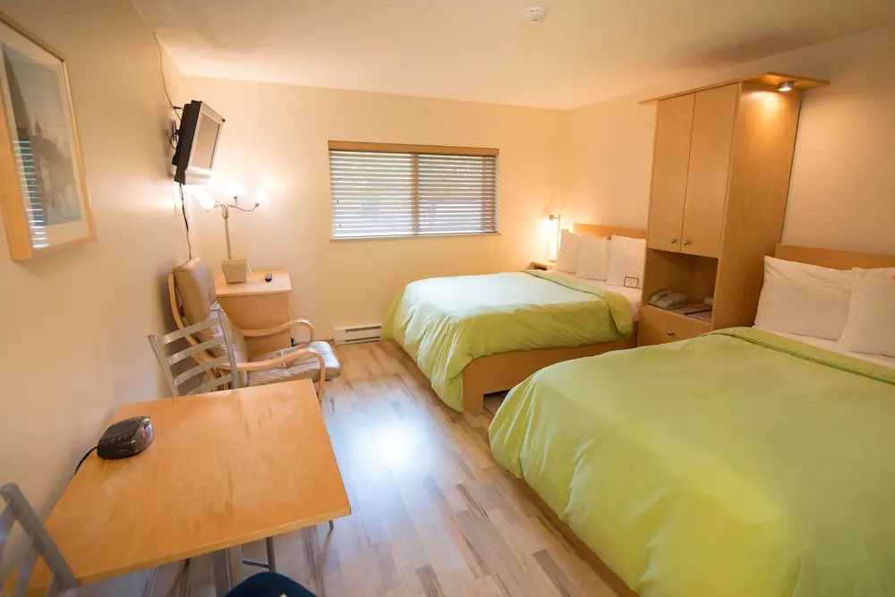 Economy room