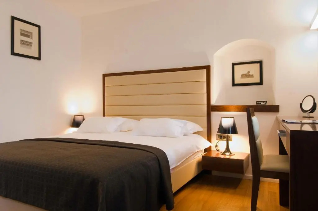 Standard Double Villa (full double bed)