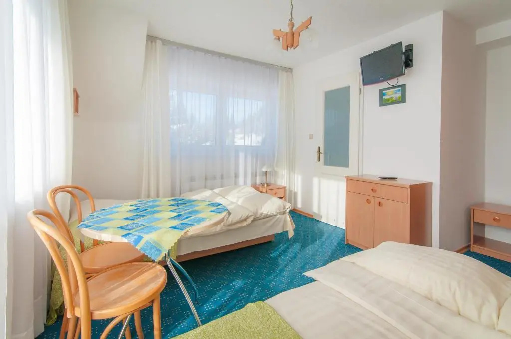 Standard Quadruple room with mountain view