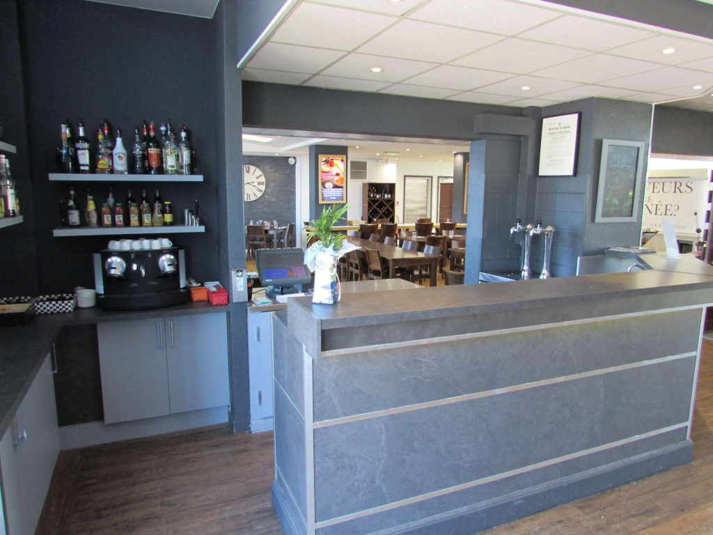 Lobby & Reception
