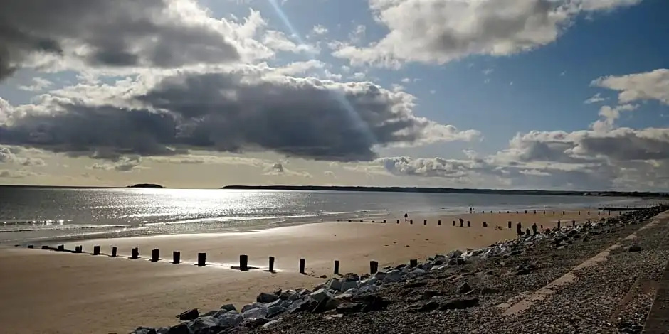 Beach & Waterfront