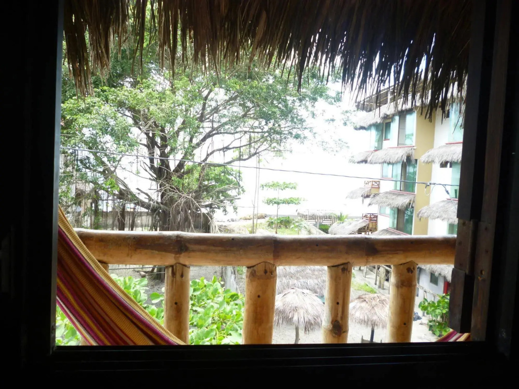 La Facha Hostel Restaurant Surf