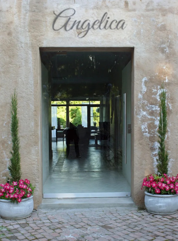 Villa Angelica
