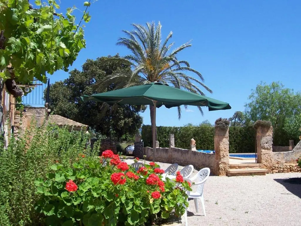 Beautiful Rustic Mallorcan House With Private Pool Near Cas Concos