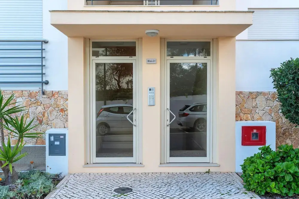 BnB Homes Apartment With Sea View Terrace and Pool
