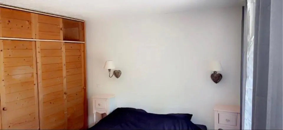 Charmant deux-pièces dans villa avec piscine privée