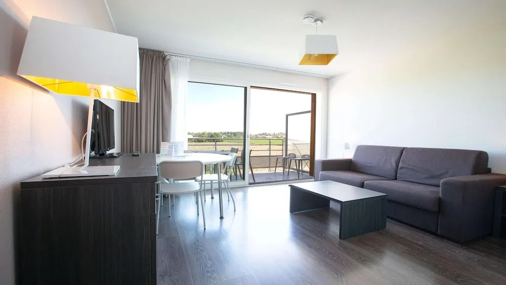 Voir la photo 4 — Coastal Apartment Stay for 4