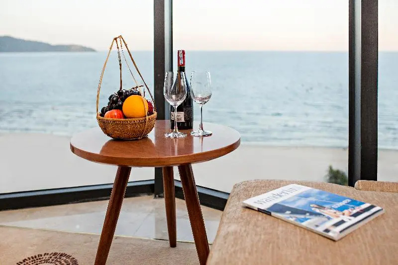 Paris Deli Danang Beach Hotel - Tap to explore photos