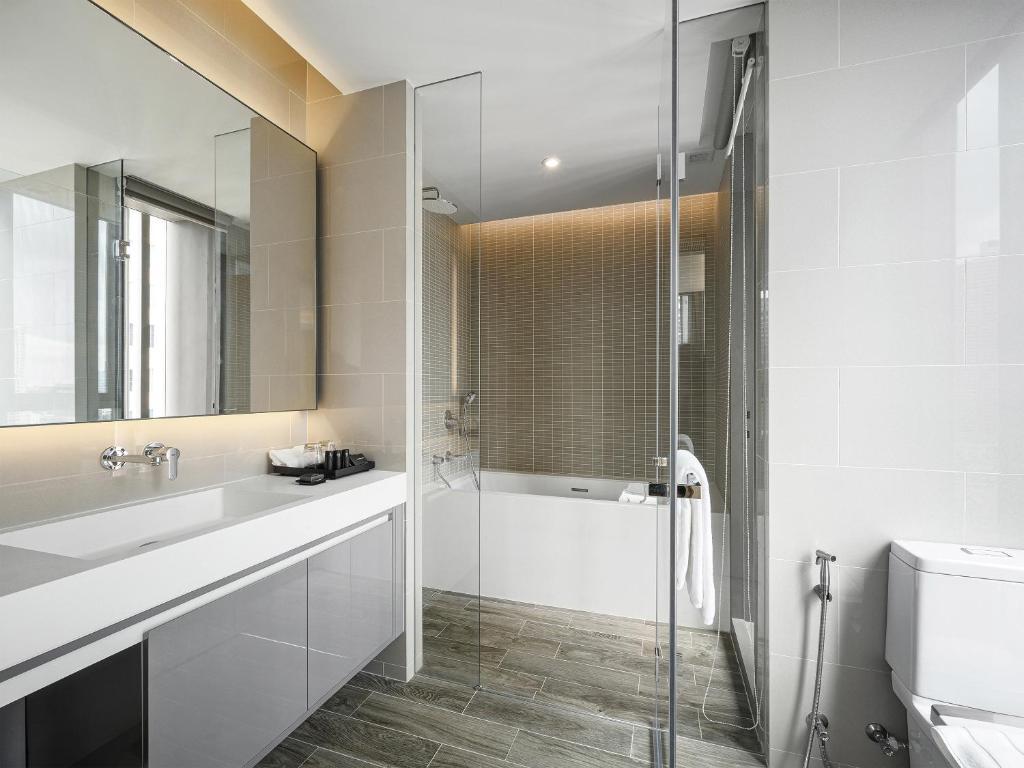 Апартаменты Deluxe с 2 комнатами в Oakwood Suites Bangkok
