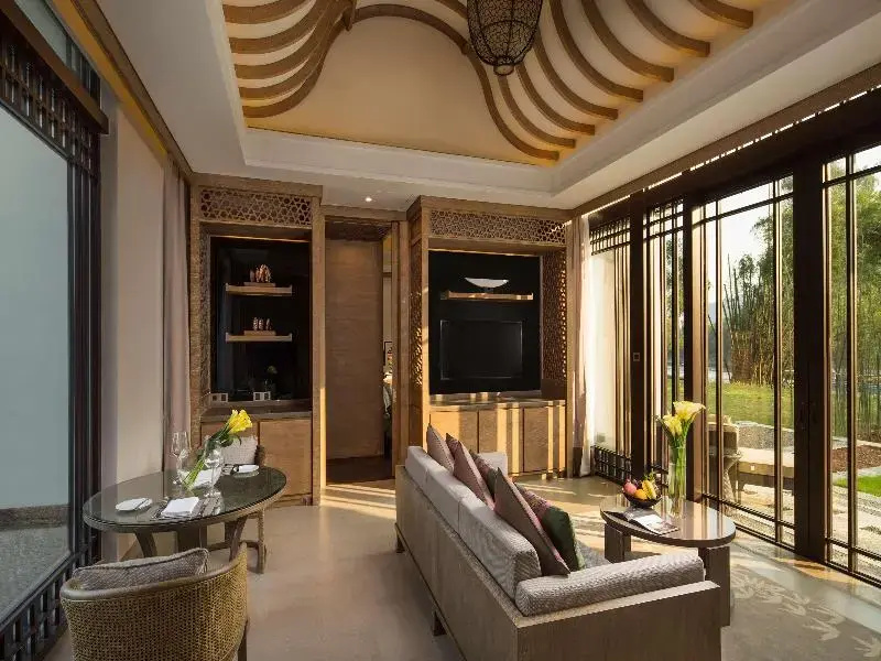 1 Bedroom Villa with balcony and with view