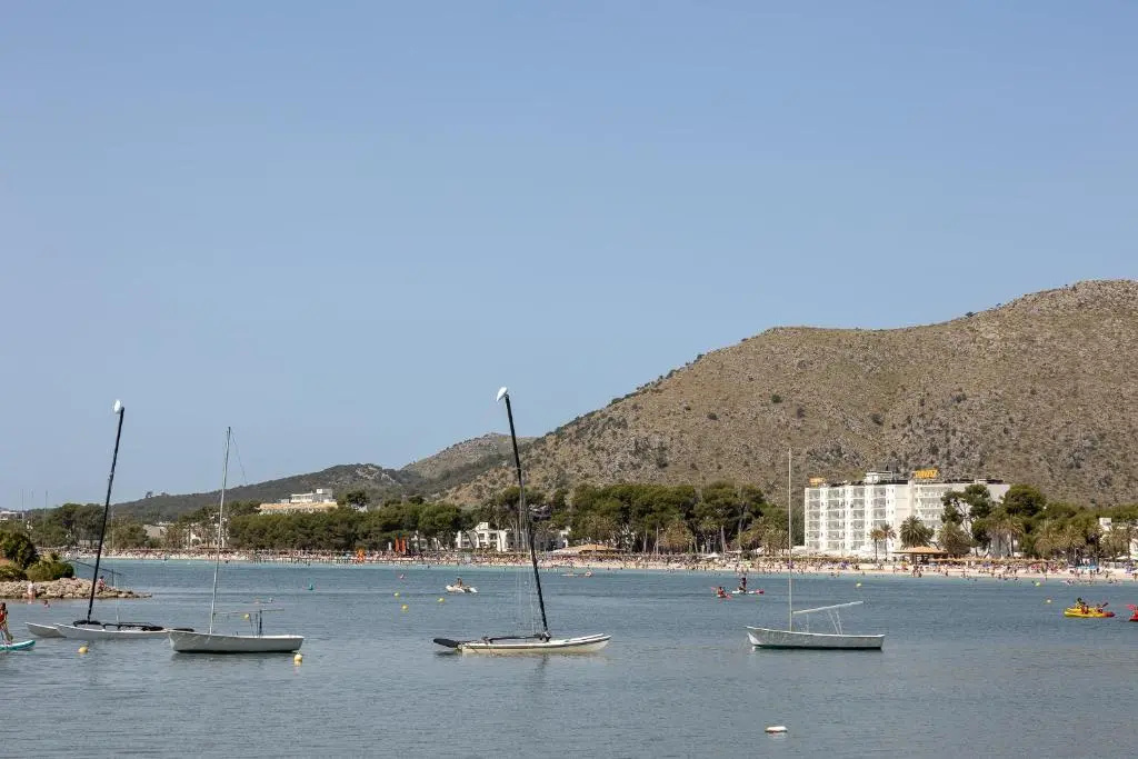 Beach & Waterfront