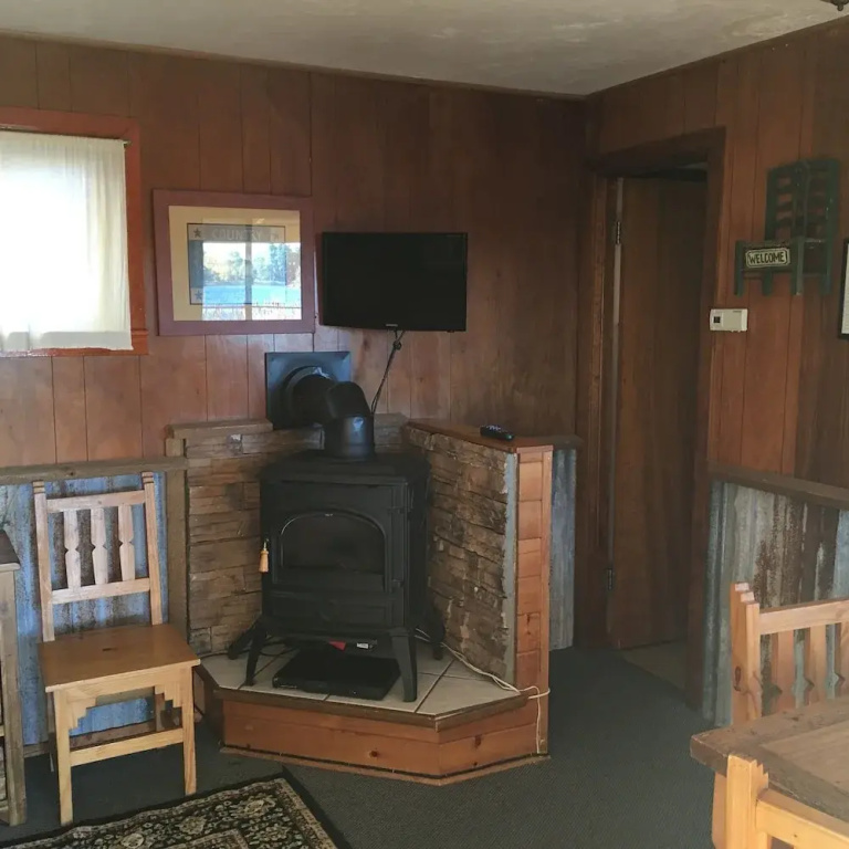 Rainbow's End Resort on Rainbow Lake - Chambres