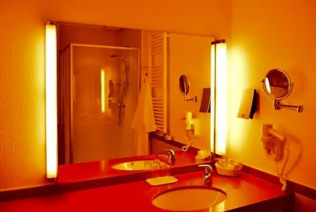 Comfort room