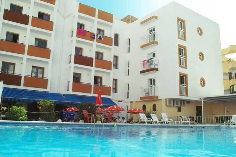Apartamentos Marian by null