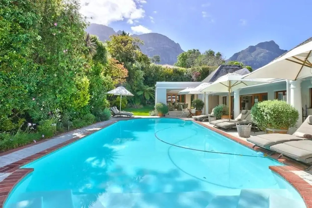 Fernwood Manor Boutique Guest House - 3