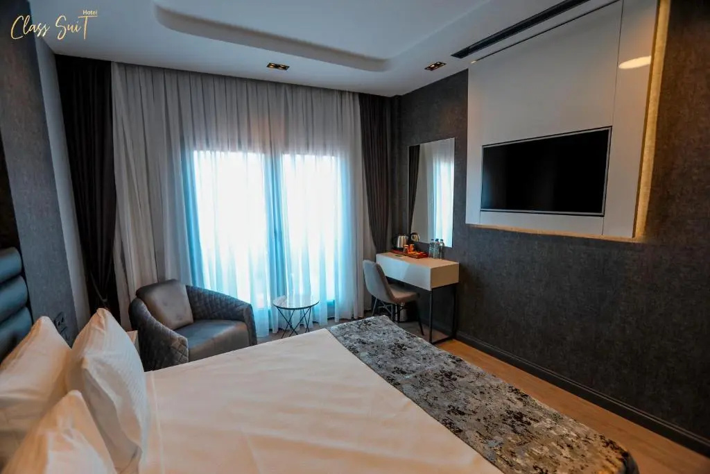 Standard Double room with balcony (full double bed)