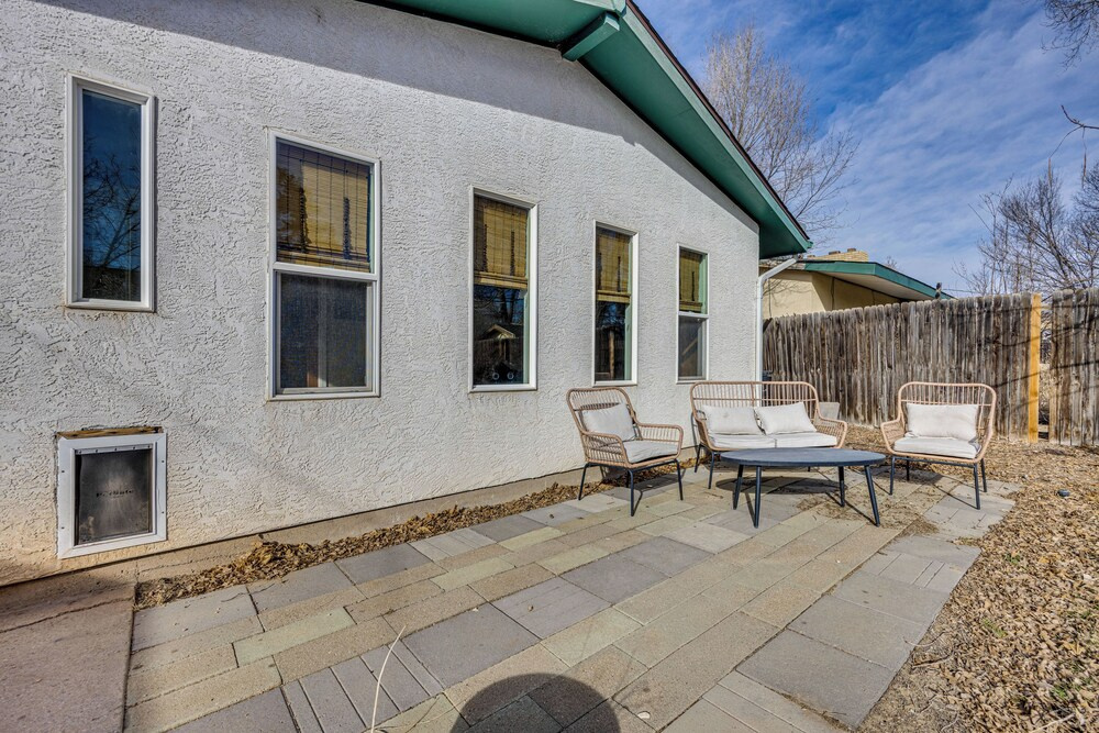 4 Mi to Riverwalk & CSU Pueblo! Home w/ Sunroom