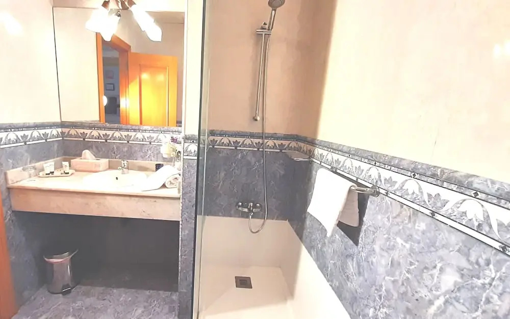 Hotel Nueva Plaza - Chambres