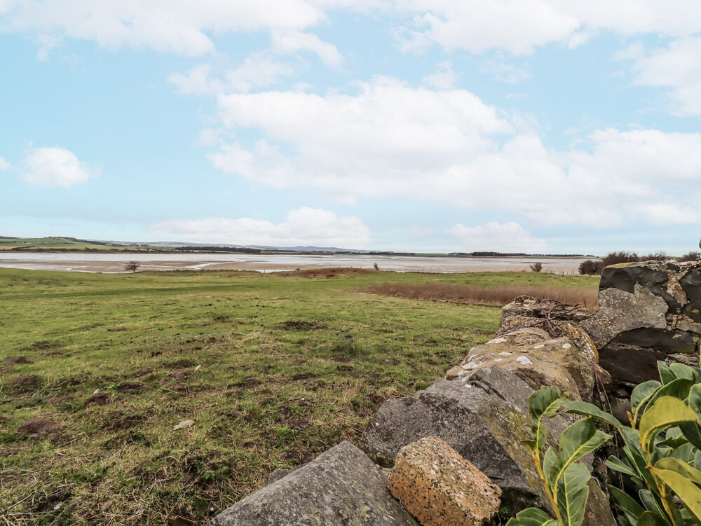Kittiwake Cottage, Budle Bay