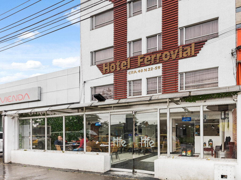 Hotel Ferrovial Corferias image