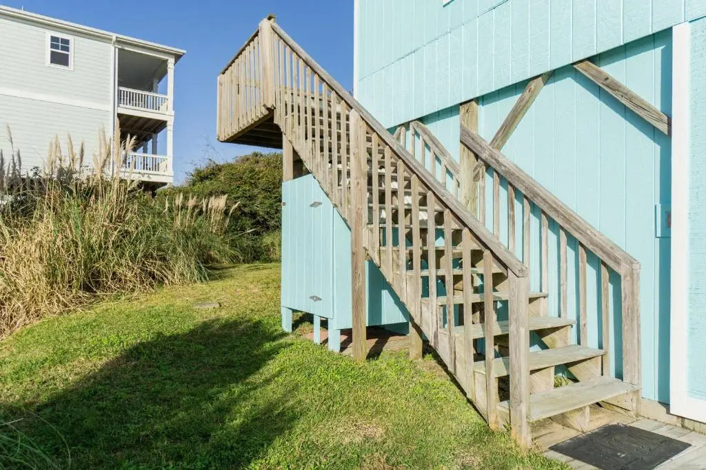 StingWray Cove by Oak Island Accommodations