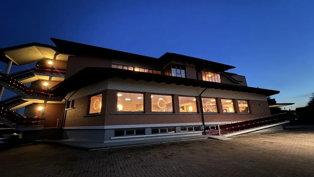HC Hotel Touring Seniga