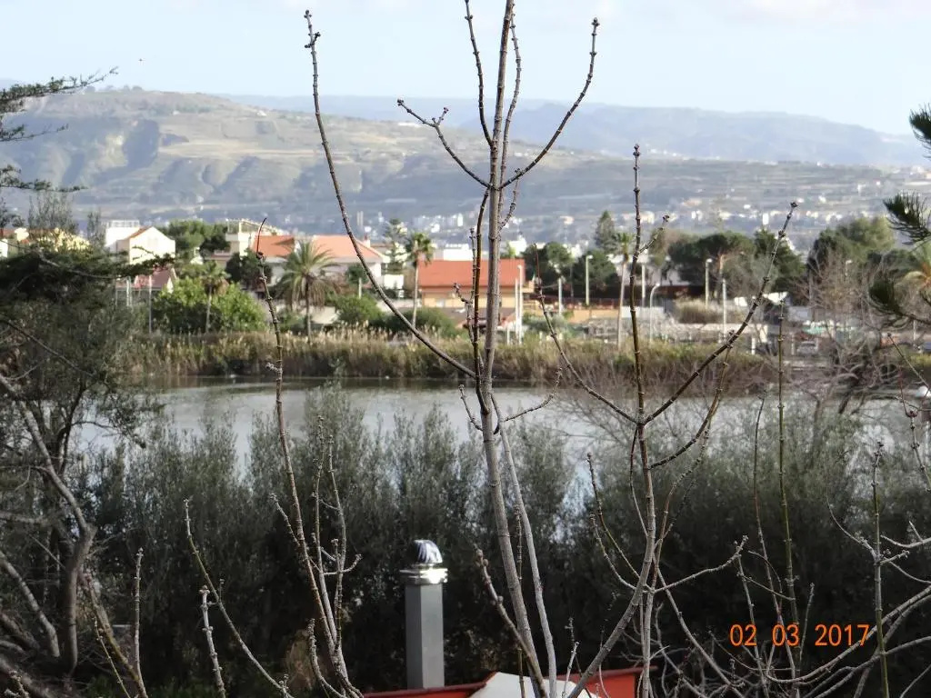Superior Double room with lake view (full double bed)