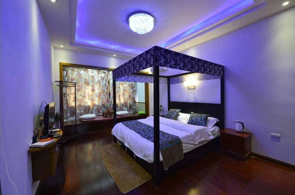 Wuzhen Pomegrante Garden Hotel