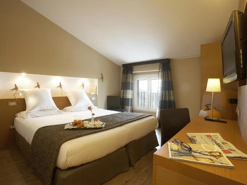 Superior Double room (full double bed)
