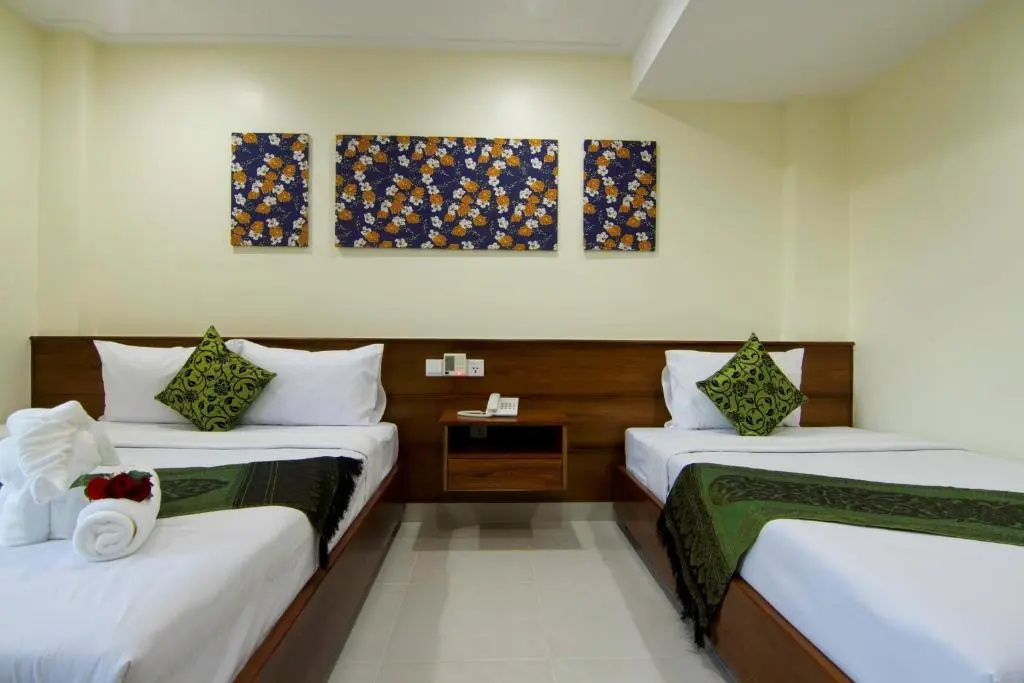 Rose Emerald Hotel - Chambres