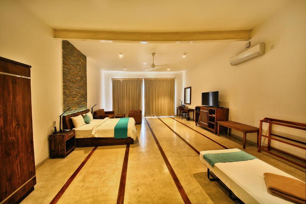 R Degree Hotel
