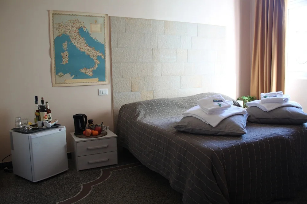 Comfort Double room (full double bed)
