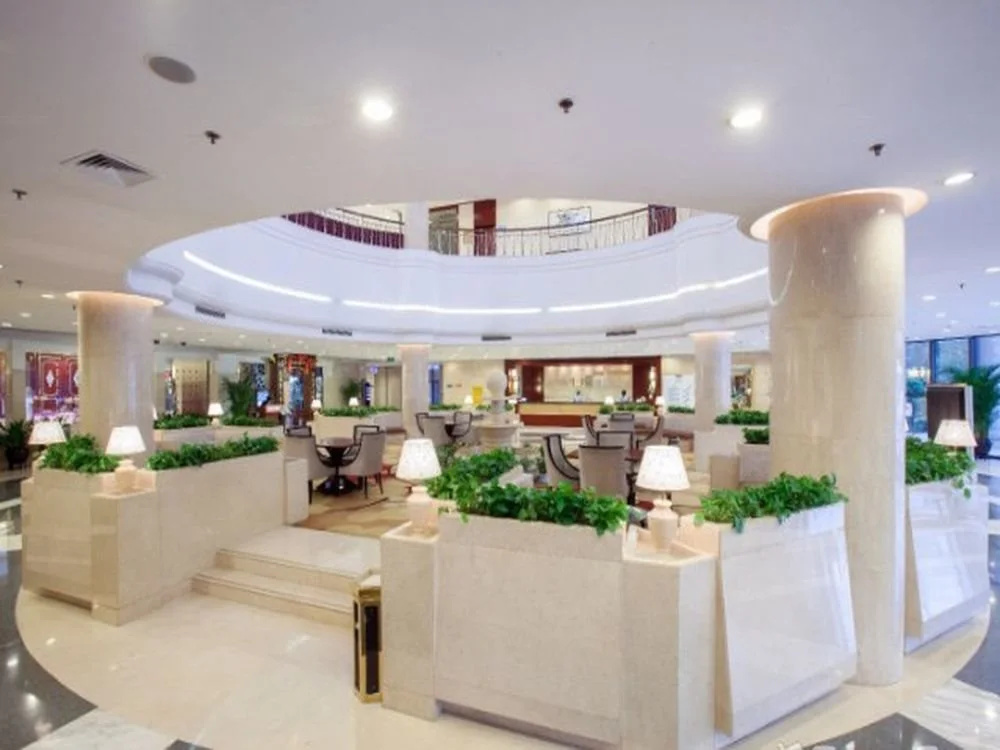 Lobby & Reception