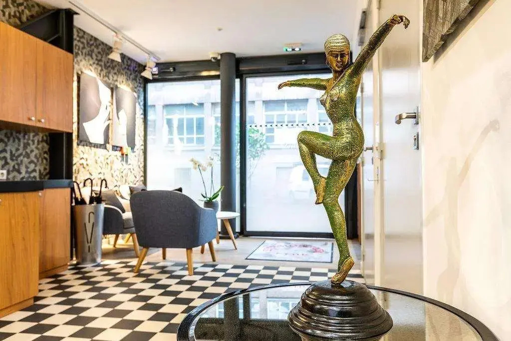Отель Villa Eiffel Mademoiselle в Париже