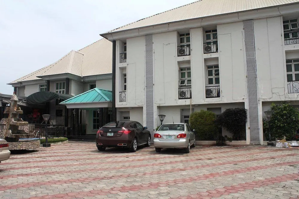 Hotel photo 1