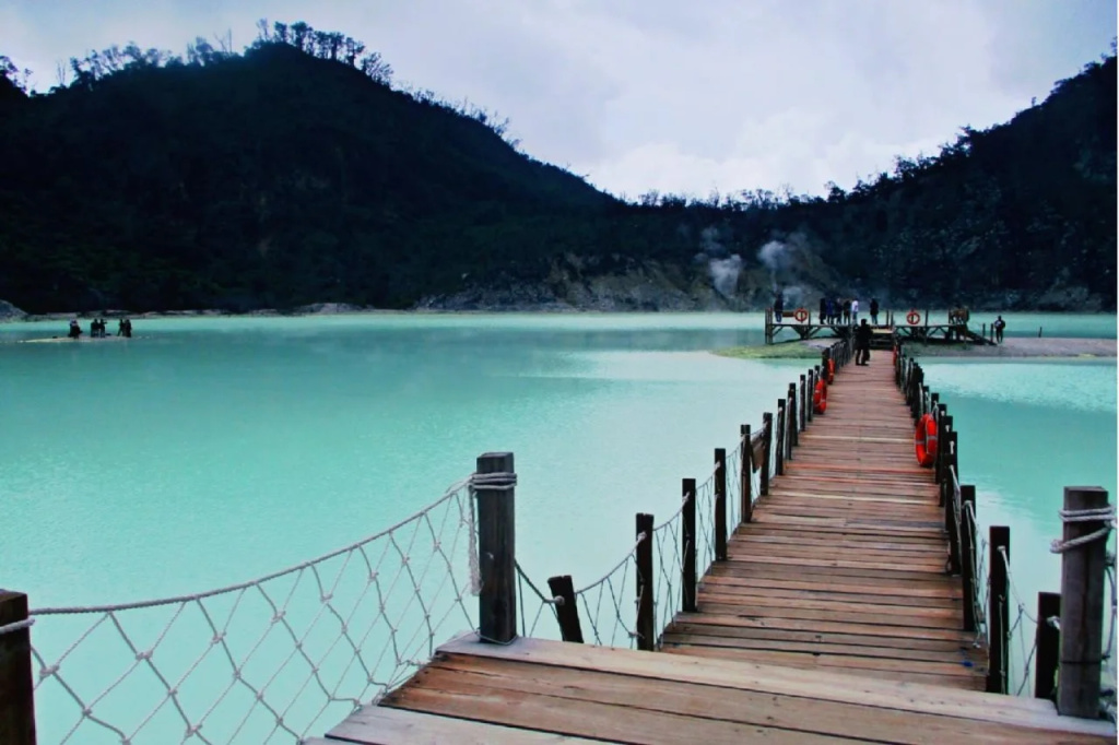 Beach & Waterfront